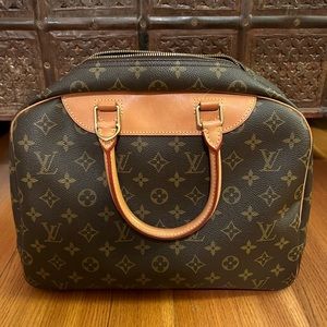 Vintage Louis Vuitton vanity case